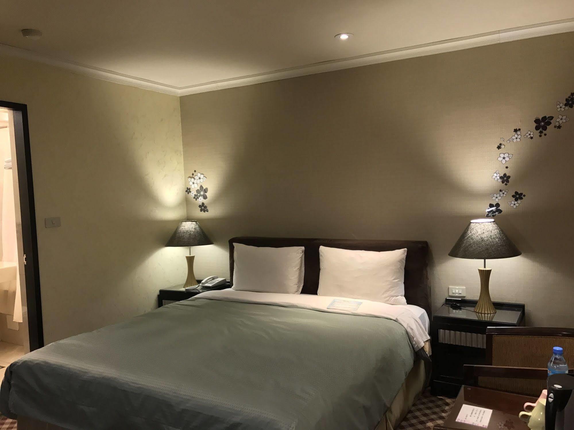 Astar Hotel Taipei Extérieur photo