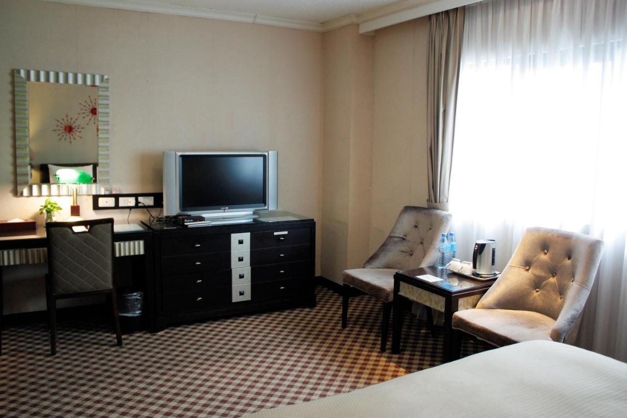 Astar Hotel Taipei Extérieur photo